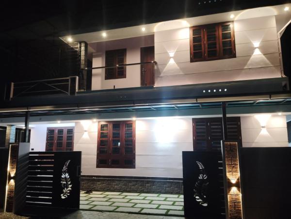 Chillout stay, Reservar  North Paravur Nova Deli