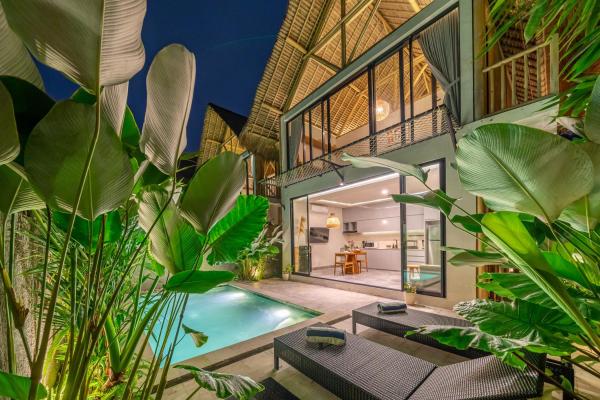 Tropical Hideaway - 1BR Villa with Epic Ricefield Views and Pool, Reservar  Hotéis em Bali com piscina, Piscina