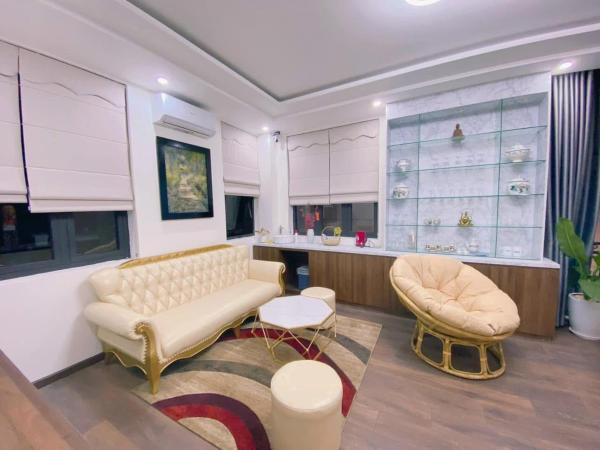 November Homestay Villa Royal Park Huế, Reservar  Hotéis em Gia Lai com piscina, Piscina