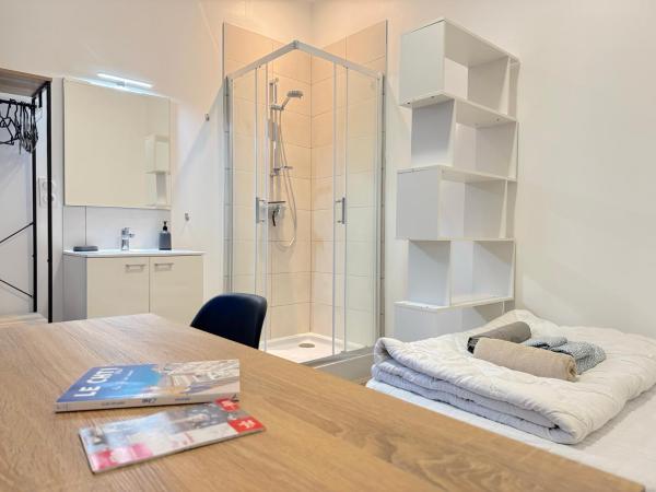 Les arts chambres 1 SDB privatif rez de chaussée, Reservar  Roubaix Picardia