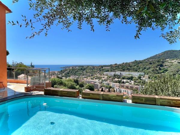 Villa Côte dAzur piscine et spa, Reservar  Hotéis em Great Alpine Road com piscina, Piscina