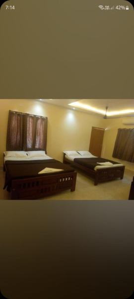 Sri Kumaran Lodge & Hall, Reservar  Tiruchendur 