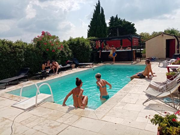 Le Val du Corsaire Petit déj compris, piscine, parking, Reservar  Colonzelle Drôme Provençale