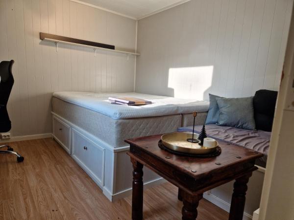 Cozy Basement Apartment in Leknes Shared & Affordable, Reservar  Leknes Lofoten