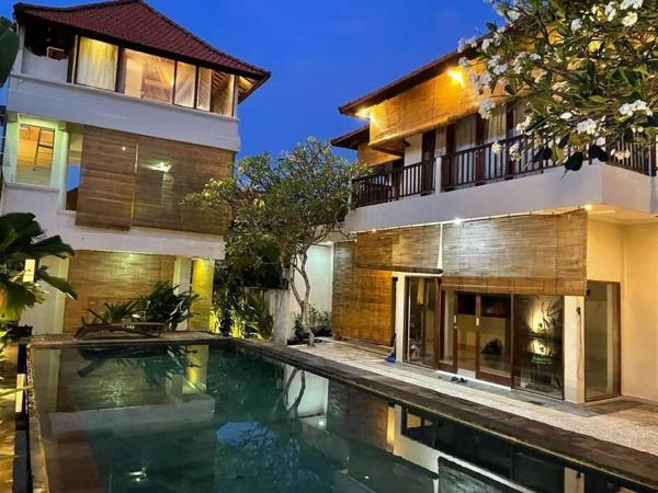 Entire Private & Cosy Villa in Jimbaran, Bali, Reservar  Hotéis em Bali com piscina, Piscina