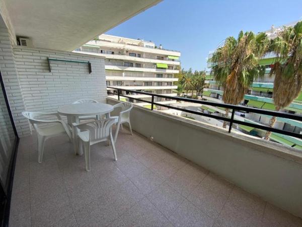 APATRAMENTO CENTRICO CERCA DE LA PLAYA, Reservar  Hotéis em Tarragonès com piscina, Piscina