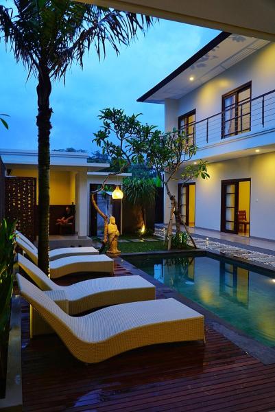 Puri Warung Villa & Guest House, Reservar  Hotéis em Bali com piscina, Piscina