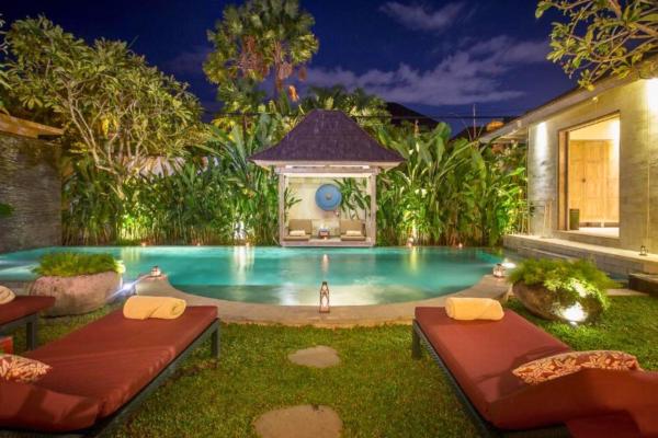 Kevia Peaceful 3 BR Private Pool Villa, Reservar  Hotéis em Bali com piscina, Piscina