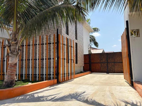 Comfort Guest, Reservar  Hotéis em Tumbes com Piscina, Piscina