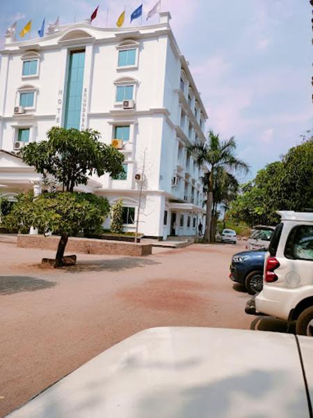 Hotel Brundaban, Reservar  Ghatgān 