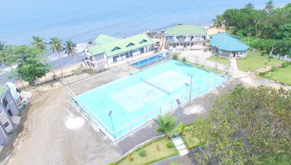 Milo & Aby Resort, Le Mar, Reservar  Hotéis em Kribi com Piscina, Piscina
