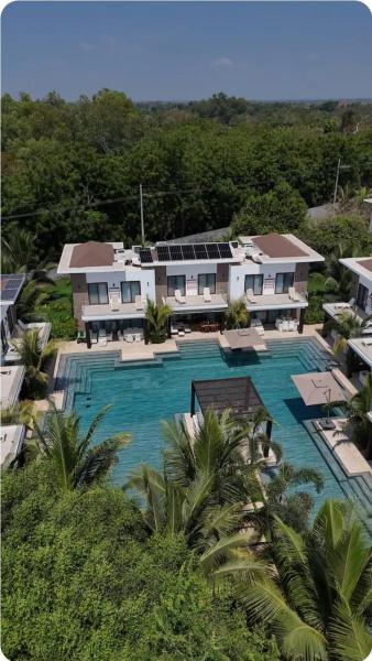 Monterrico Villa salida a Piscina y Jardin, Reservar  Monterrico Santa Rosa