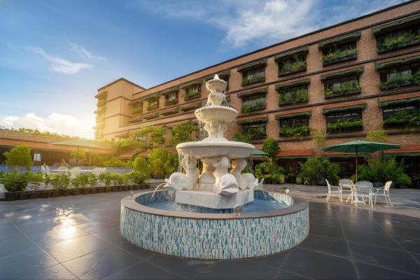 Mayfair Bay Resort Paradeep, Reservar  Hotéis em Orissa com Piscina, Piscina