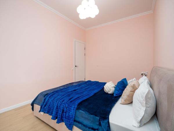 Чистые и стильные апартаменты в Комфорт Сити рядом с Мегой от KONAKZHAI КZ, Reservar Apartamento Almaty Cazaquistão