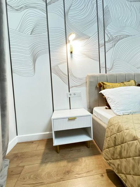 Deluxe Modern Suite Heart of City, Reservar  Hotéis em Almaty com piscina, perto de Almaly Metro Station, Piscina