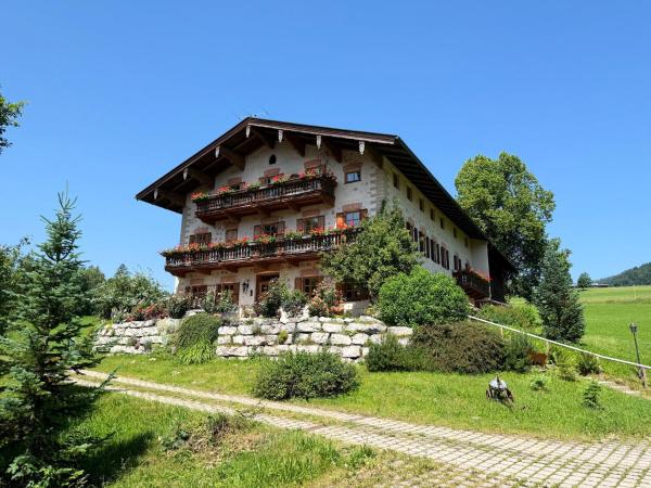 Gästehaus Hausenbauer, Reservar  Hotéis em Baviera com Estacionamento, Estacionamento
