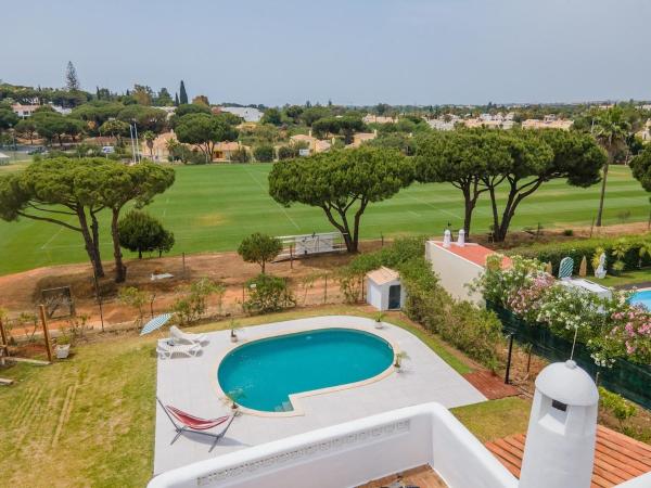Villa Vilamoura NATURE GREEN GOLF AND POOL, Reservar  Hotéis em Algarve com Piscina, Piscina