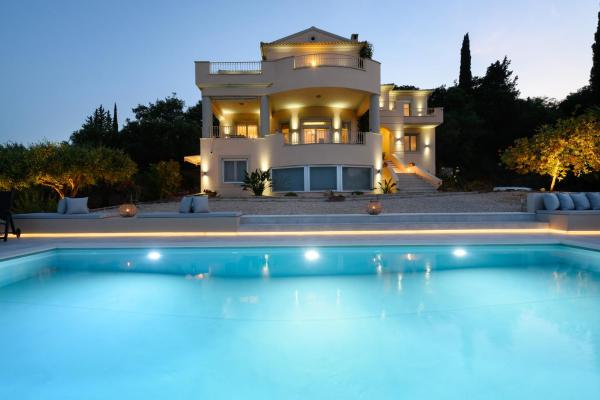 Aeras Luxury Villa, Reservar  Kastanéa 