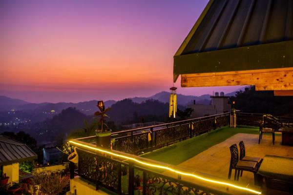 The Bougainvillea Retreat - A Luxury Private Pool Villa in Dehradun, Reservar  Dehradun Uttarakhand