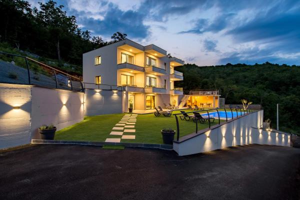 Villa Lavinia, Reservar  Hotéis em Kvarner com Piscina, Piscina