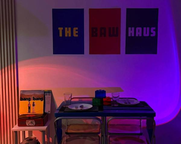 The Bawhaus, Reservar  Hotéis em Luzon com Estacionamento, Estacionamento