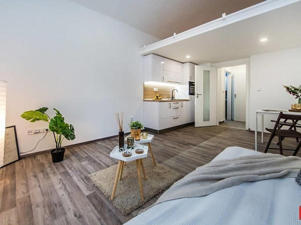 VIZU Apartments, Reservar  Praga República Checa