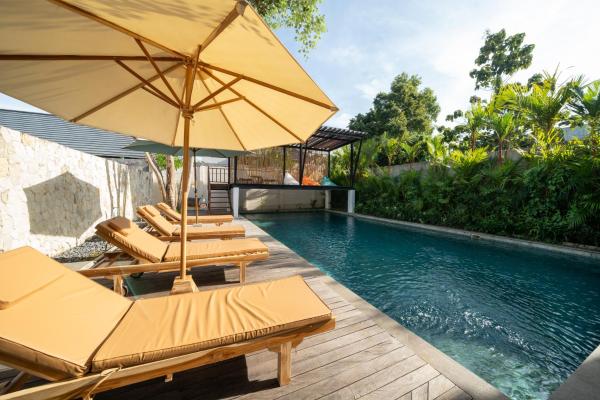 Summer Breeze Villa Uluwatu, Reservar  Hotéis em Bali com piscina, Piscina