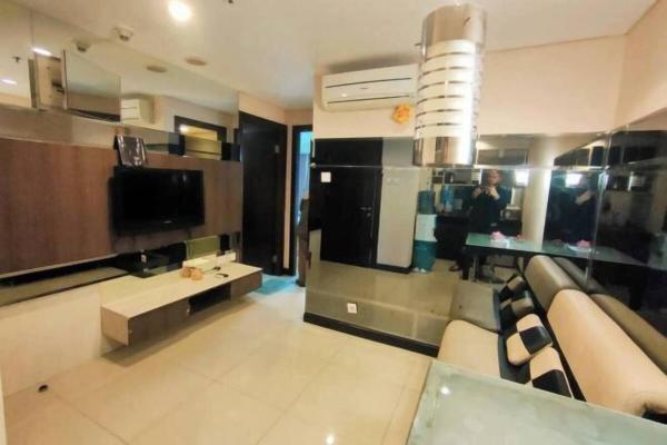 2 Bedrooms El Royale Apartment With City View, Reservar  Hotéis em West Java com Piscina, Piscina