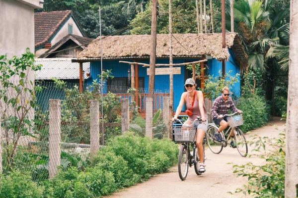 Danh Lam Homestay, Reservar  Hotéis em Gia Lai com estacionamento, Estacionamento