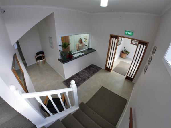 Masonic Hotel, Reservar Hotel Waitara Stratford Mountain Club