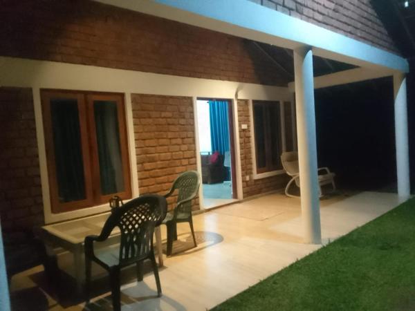 Angammedilla resort, Reservar  Cidade Antiga de Polonnaruva 