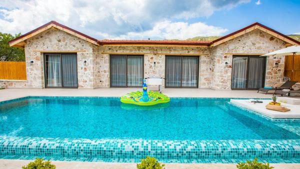 Saribelen Village 2 Bedroom Villa, Reservar  Hotéis em Mediterranean Region Turkey com piscina, Piscina
