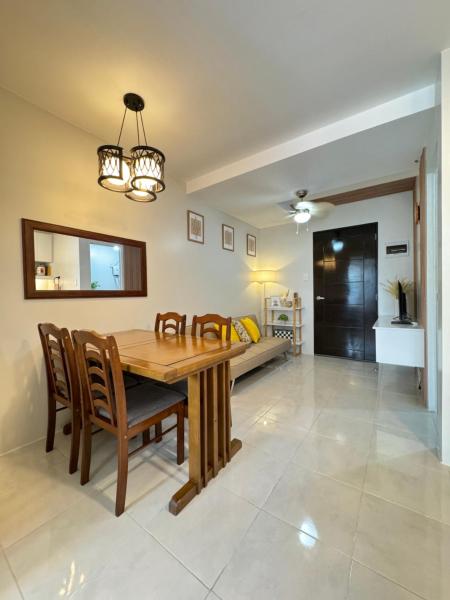 2 Bedroom Condo can accommodate up to 7 pax, Reservar  Mandaue Visayas