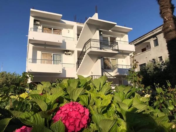 B&B Lovac Hasa, Reservar  Hotéis em Ulcinj County com Estacionamento, Estacionamento