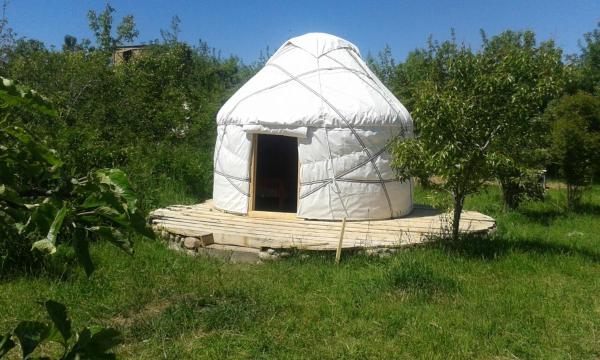 Bel-Zhan Yurt Lodge, Reservar Hotel Grigoryevka Tamchy