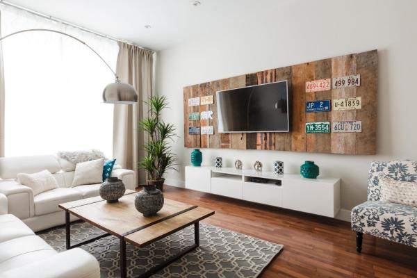 MTLVacationRentals - The FabFour, Reservar  Hotéis em Quebec com Estacionamento, Estacionamento