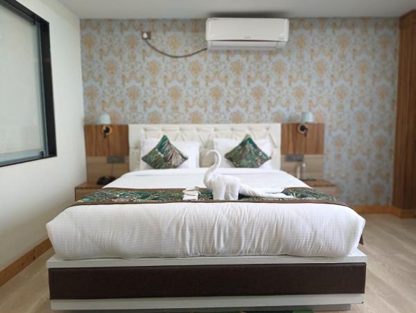 Jain Hotel & Resort, Reservar  Hotéis em Siquim com Piscina, Piscina