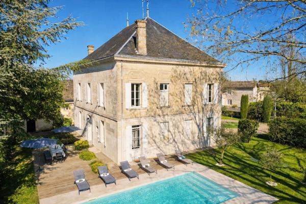 Villa dArmens élégance et charme, près de St-Émilion, Reservar  Saint-Hippolyte 