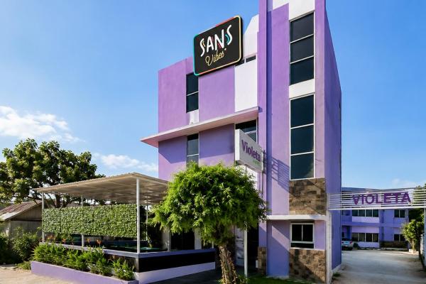 SANS Vibes Violeta Inn Jambi, Reservar  Jambi 