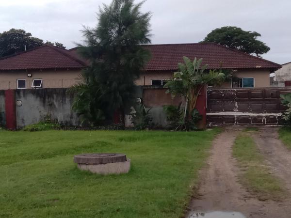 B & H Guest House, Reservar  Hotéis em KwaZulu-Natal com piscina, Piscina