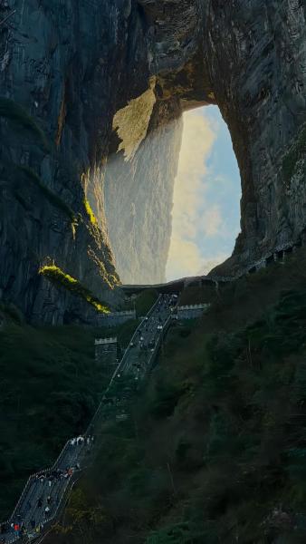 Heavens Gate Grand Hotel-Free Laundry-At the Gate of Tianmen Peak Cableway, Reservar  Hotéis em Hunan com Estacionamento, Estacionamento