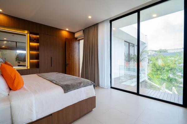 3BR Moonlight - Brand New Villa in Kerobokan, Reservar  Hotéis em Bali com piscina, Piscina