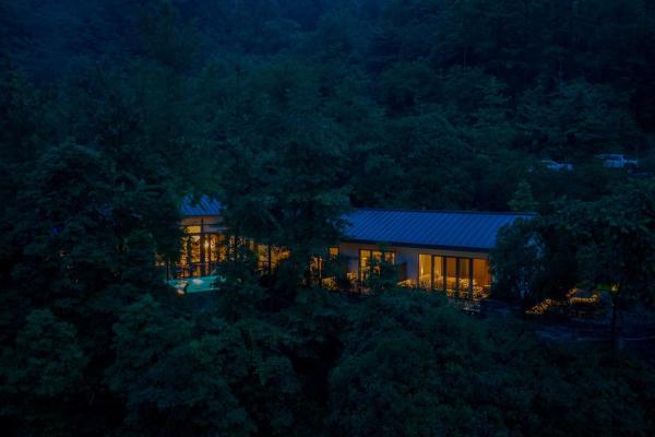 Xishan Cloister, Reservar  Dujiangyan Chengdu