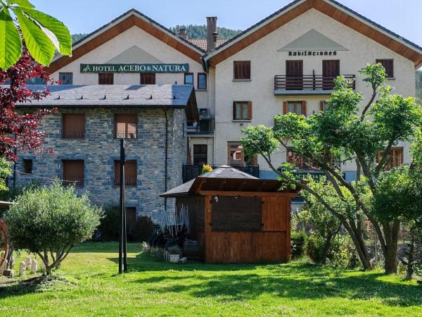 Hotel Acebo & Natura, Reservar  Hotéis em Aragão com estacionamento, Estacionamento