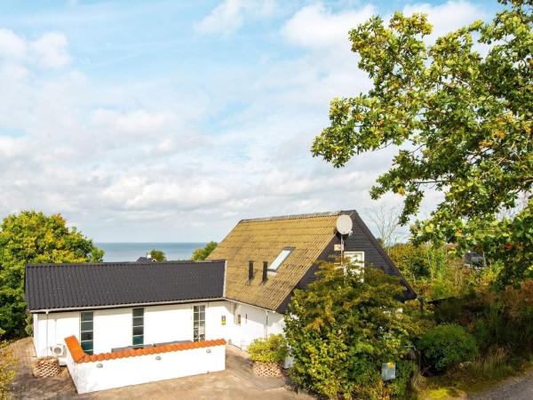 4 star holiday home in Allingåbro, Reservar Casa de férias Allingåbro 